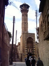 Jamiʿ as-Saffahiyya, minaret and entrance