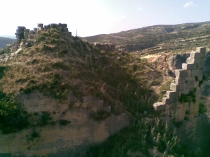 Jisr ash-Shughur, the ruins of Qalʿat ash-Shugr wa-Bakas, a twin crusader castle