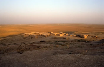 Village of Tall Hamidiyya with excavation house (left)