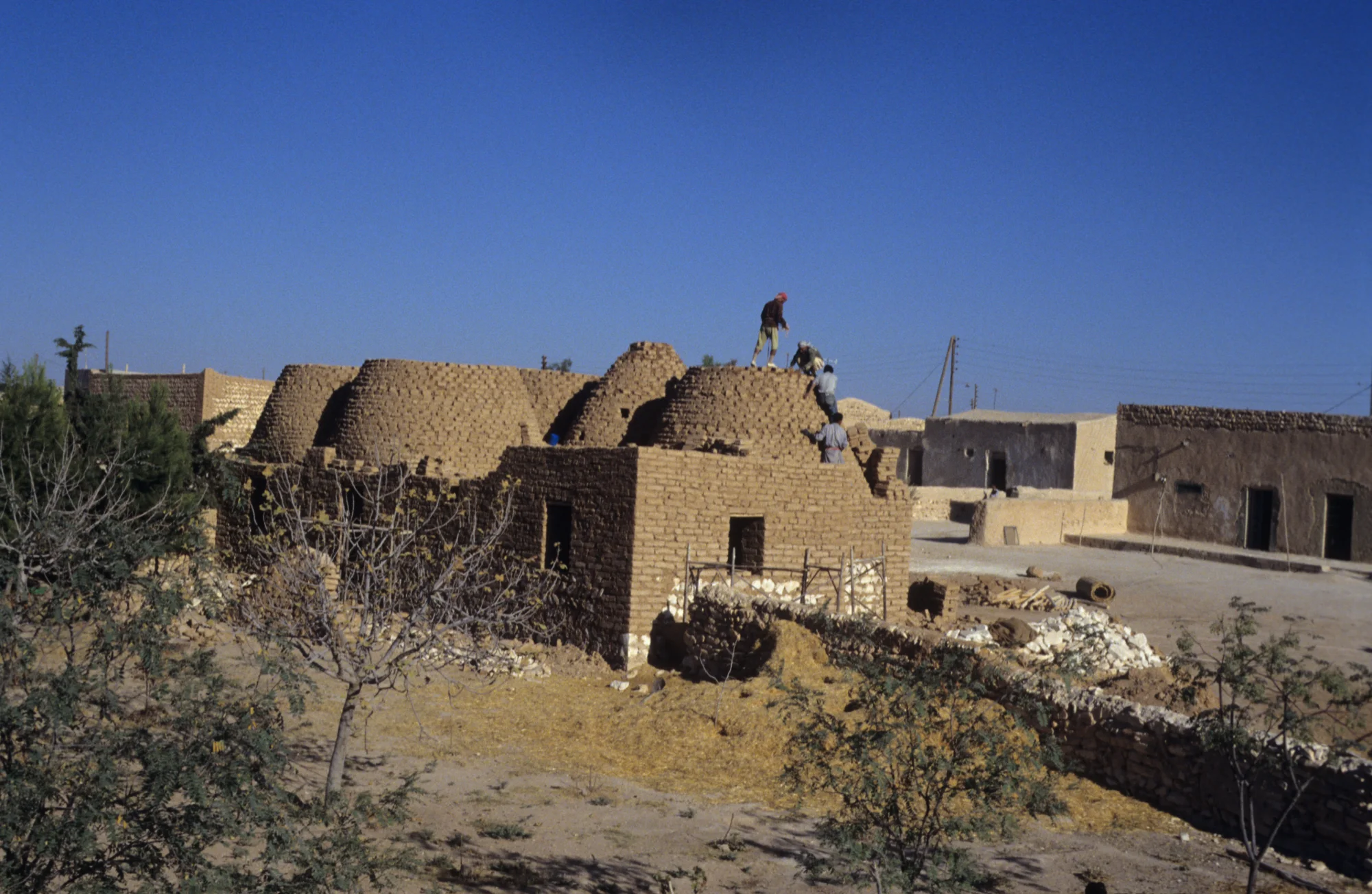 Habuba Kabira, Bau eines Kuppelhauses (vorne: Raum, der ein Flachdach erhalten soll)