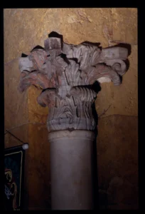 Jamiʿ Aslan Dada, a marble column with a Corinthian capital decorating the prayer niche