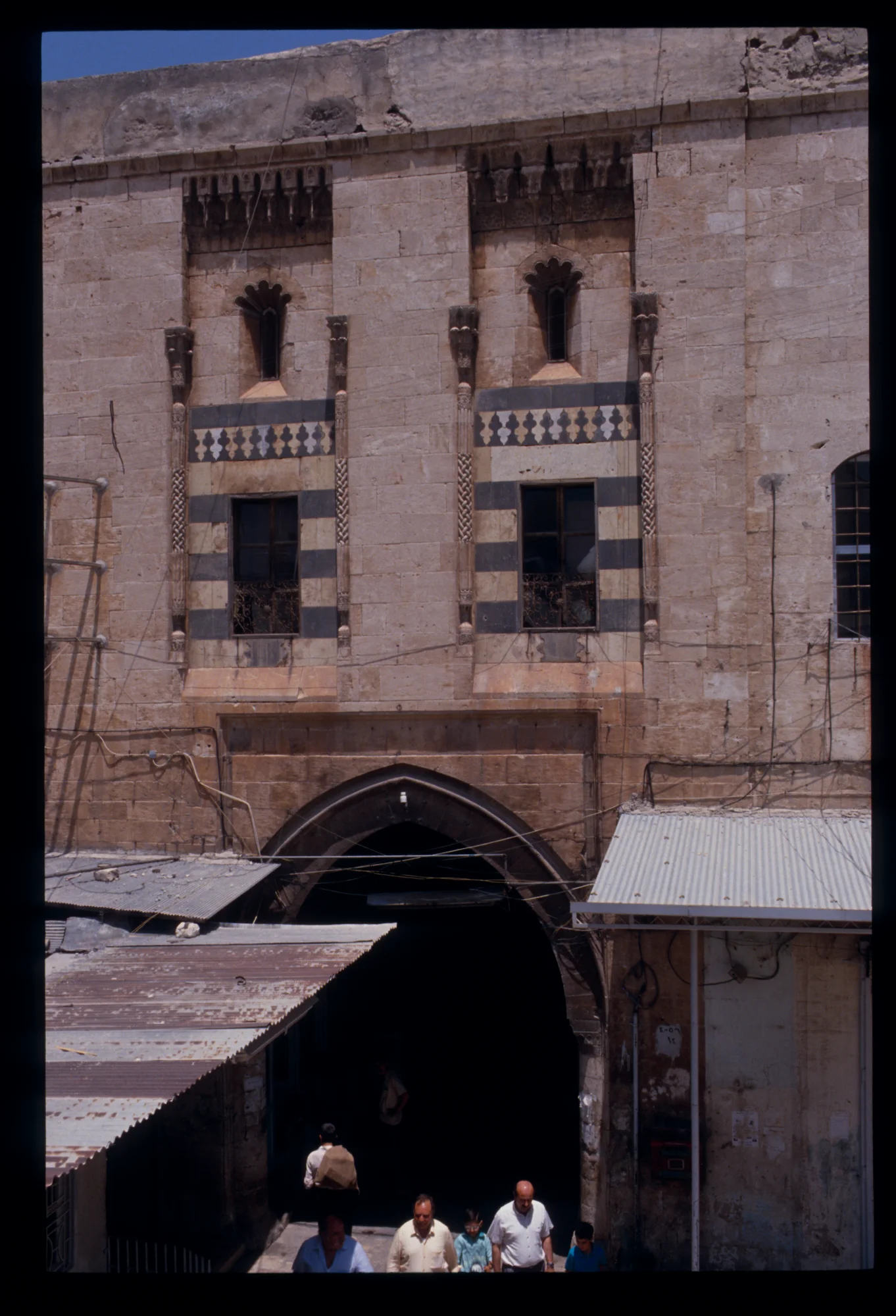 Khan al-Jumruk, internal facade of the Khan's entrance