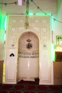 Al-Madrasa ash-Sharafiyya, prayer niche decorated with geometric patterns