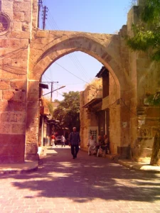 Bab al-Maqam, gate's arch