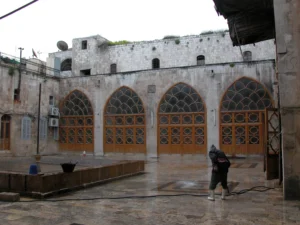 Al-Madrasa al-Hallawiyya, courtyard and basin