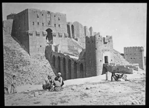Citadel of Aleppo, entrance gateways and bridge