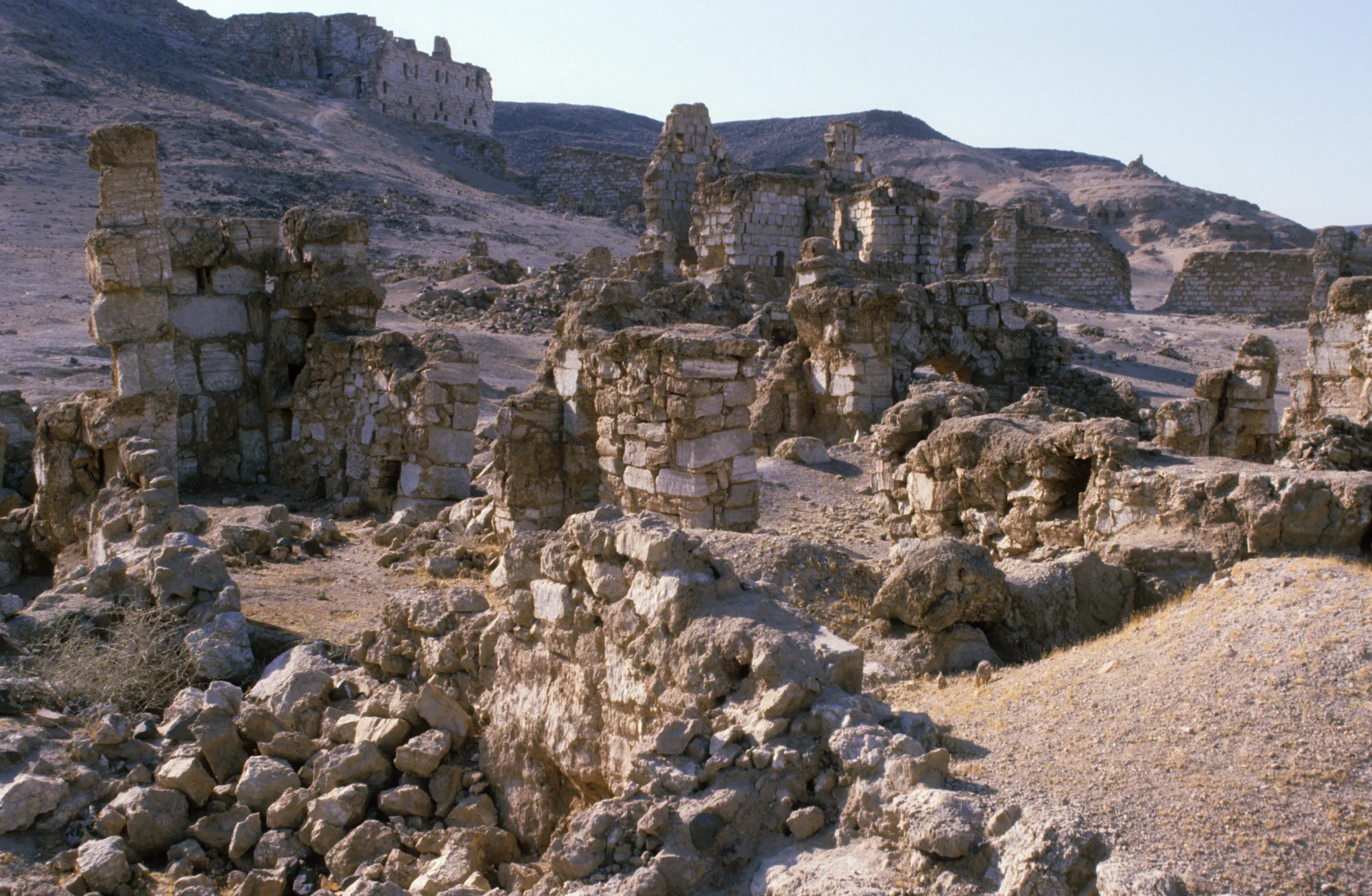 General view of Halabiyya ruins