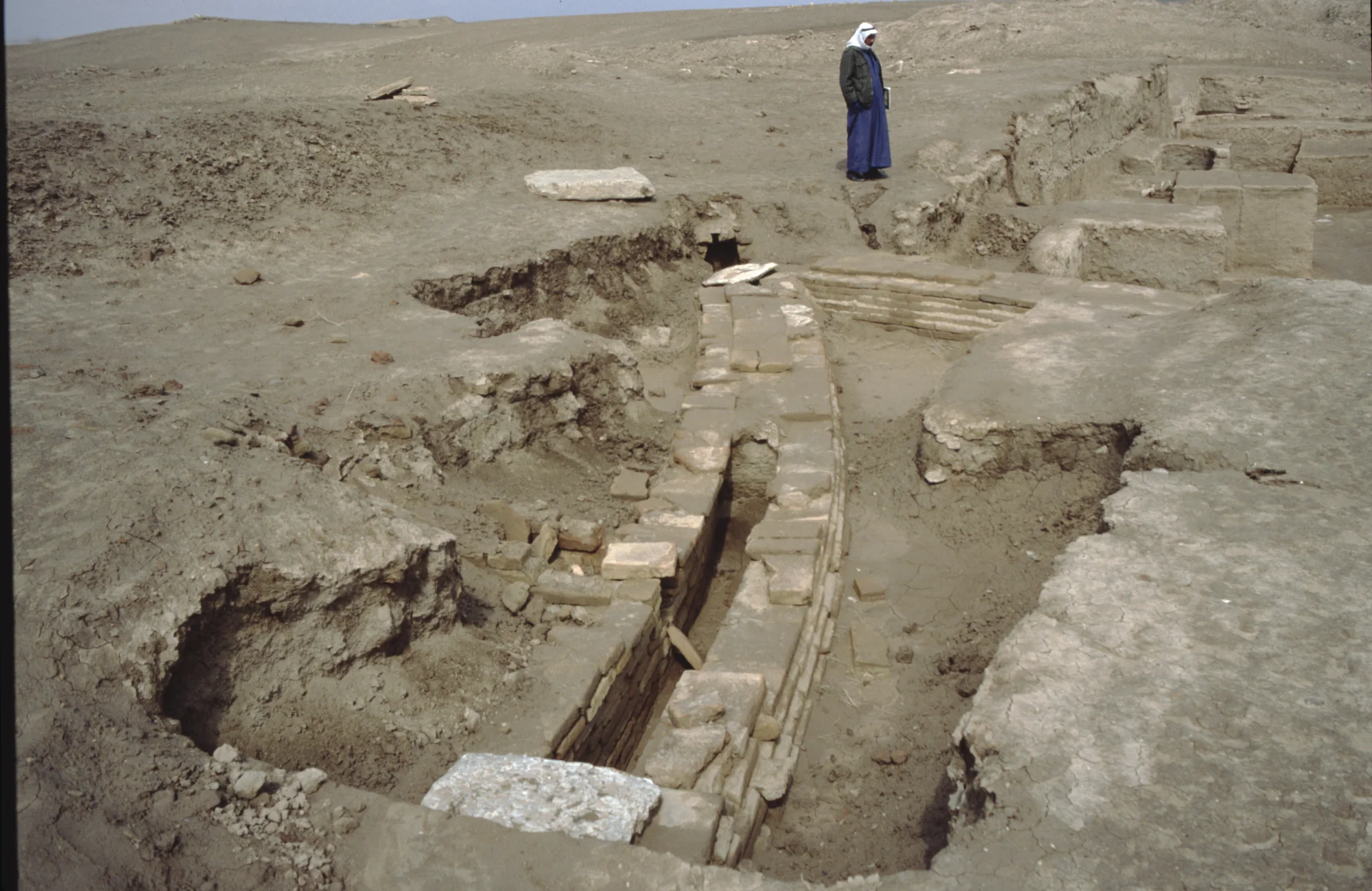 Mari (Tall Hariri), a side of the architectural remains
