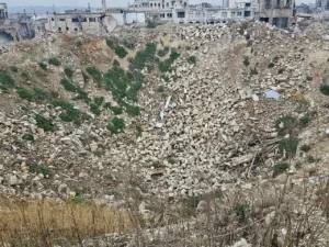 ظاهرة الضرر، الفقدان الكامل والانهيار، مخروط الانفجار لمدرسة وجامع الخسروية، حلب، سوريا
